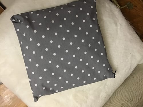 Customer photo review of OUT - Funda Gris con Topos blanco