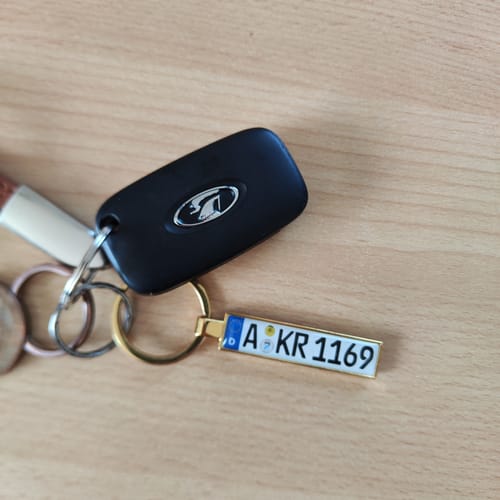 Customer photo review of Kennzeichen Schlüsselanhänger Mini Nummernschild Metall