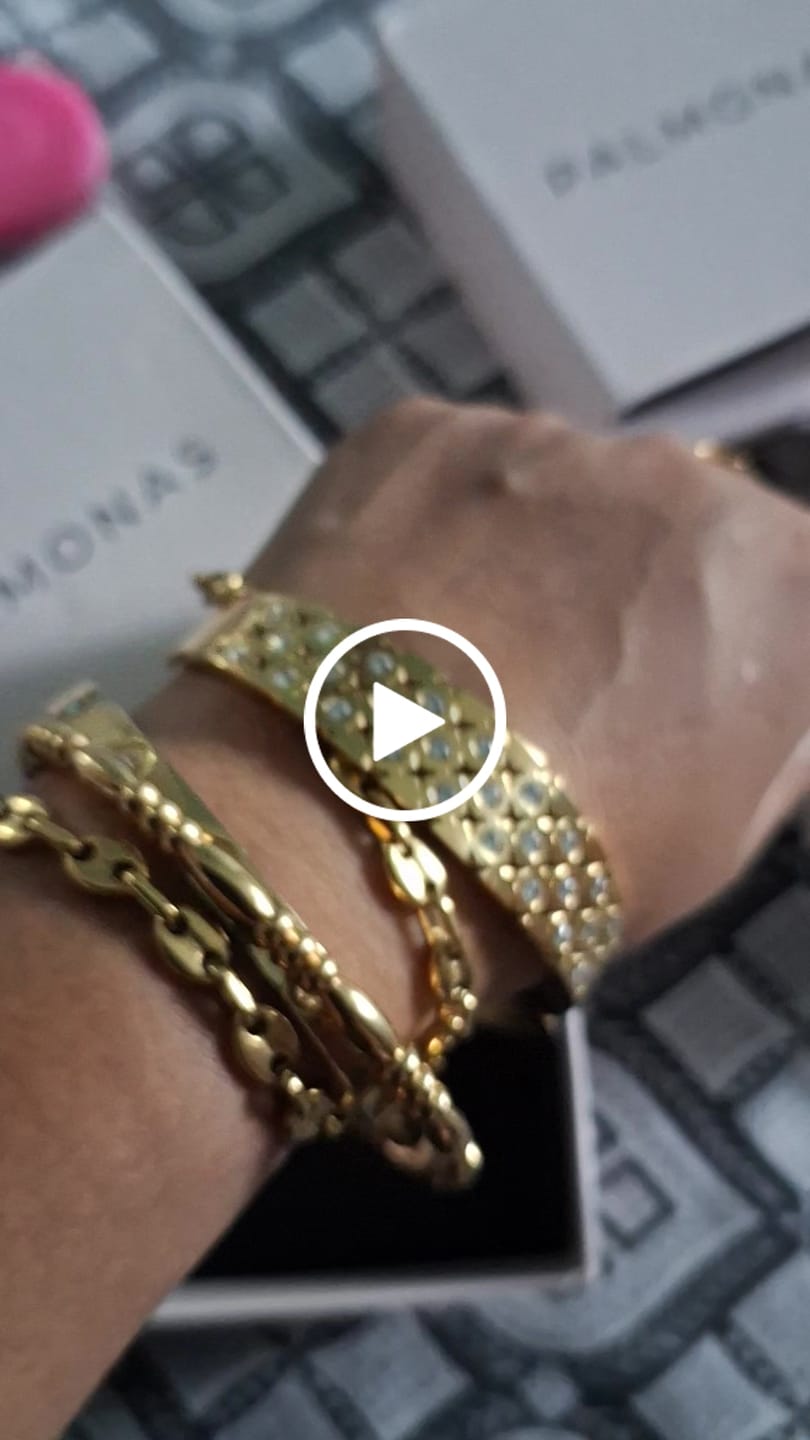Customer video review of Golden Stream Bangle Bracelet