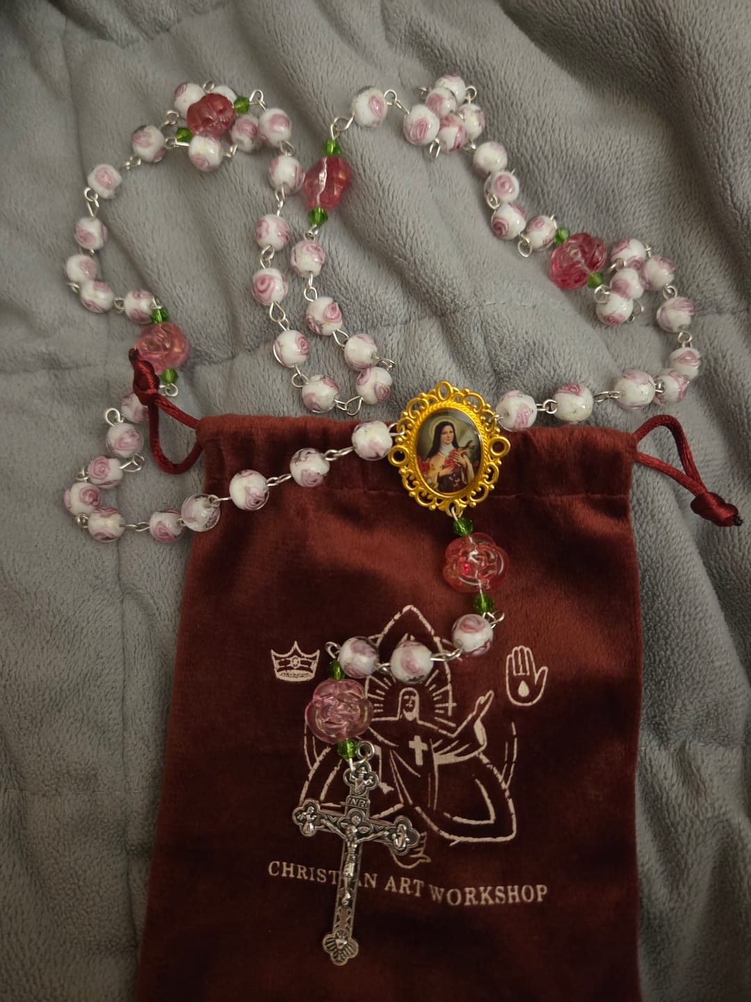 Customer photo review of Christianartworkshop St. Therese Medal & Crucifix of 8mm Rose & Ivory Floral Elegance Rosary—Embrace the Grace and Beauty of Faith