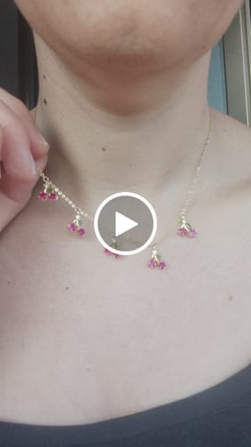 Customer video review of Collana Cherry