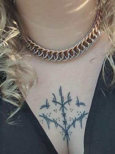 Customer photo review of Ailith Choker (Bicolor)