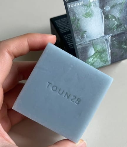 Customer photo review of V1 Shampoo Bar Blue Biotin Scalp Cooling