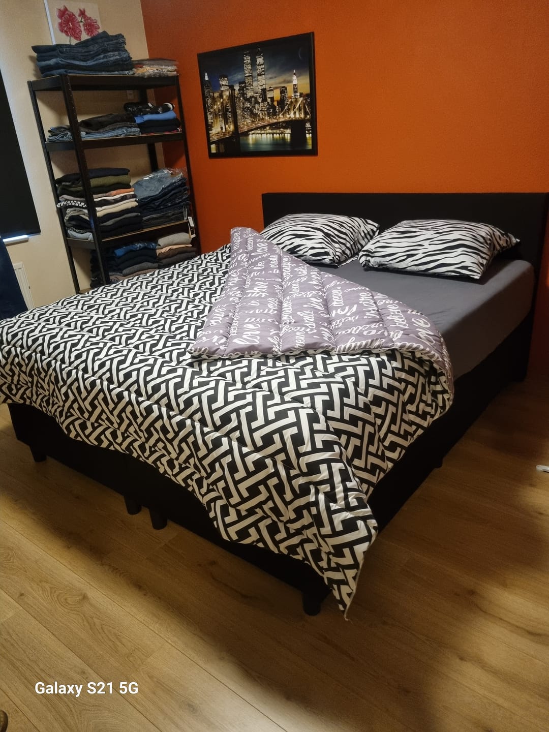 Customer photo review of Boxspring Relax Geveerde onderboxen (Extra hoge instap)