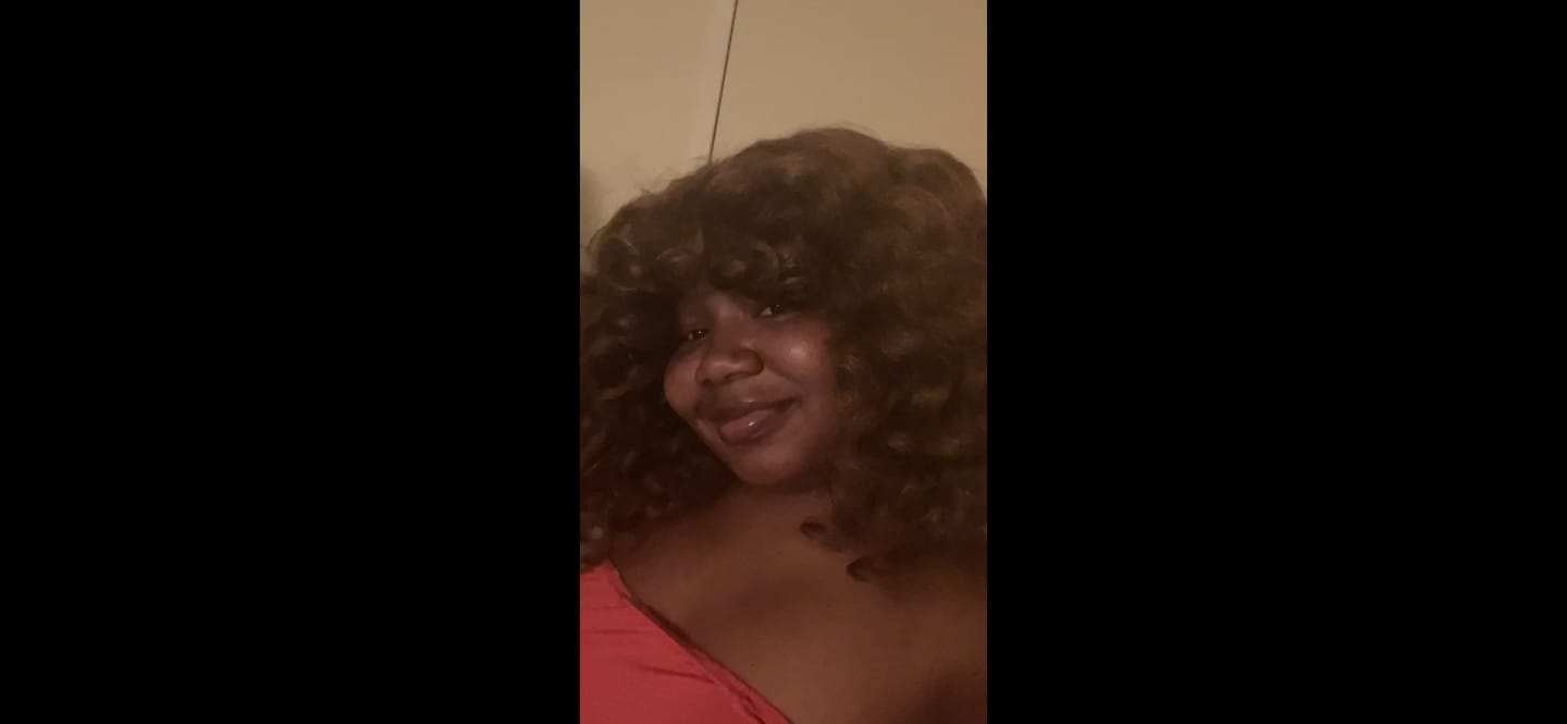 Customer photo review of Sensationnel Dashly Full Wig - UNIT 20