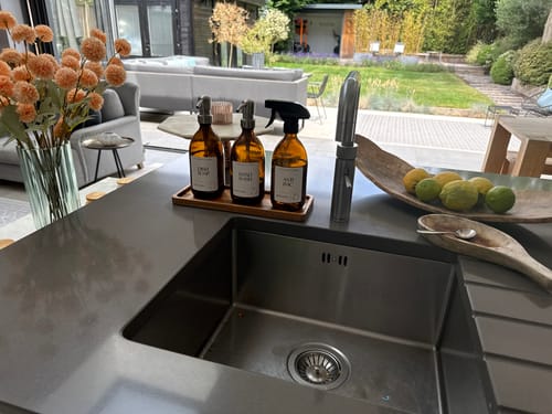Customer photo review of Spray and Pump Set of 3 Reusable Amber Glass Bottles 500 ML