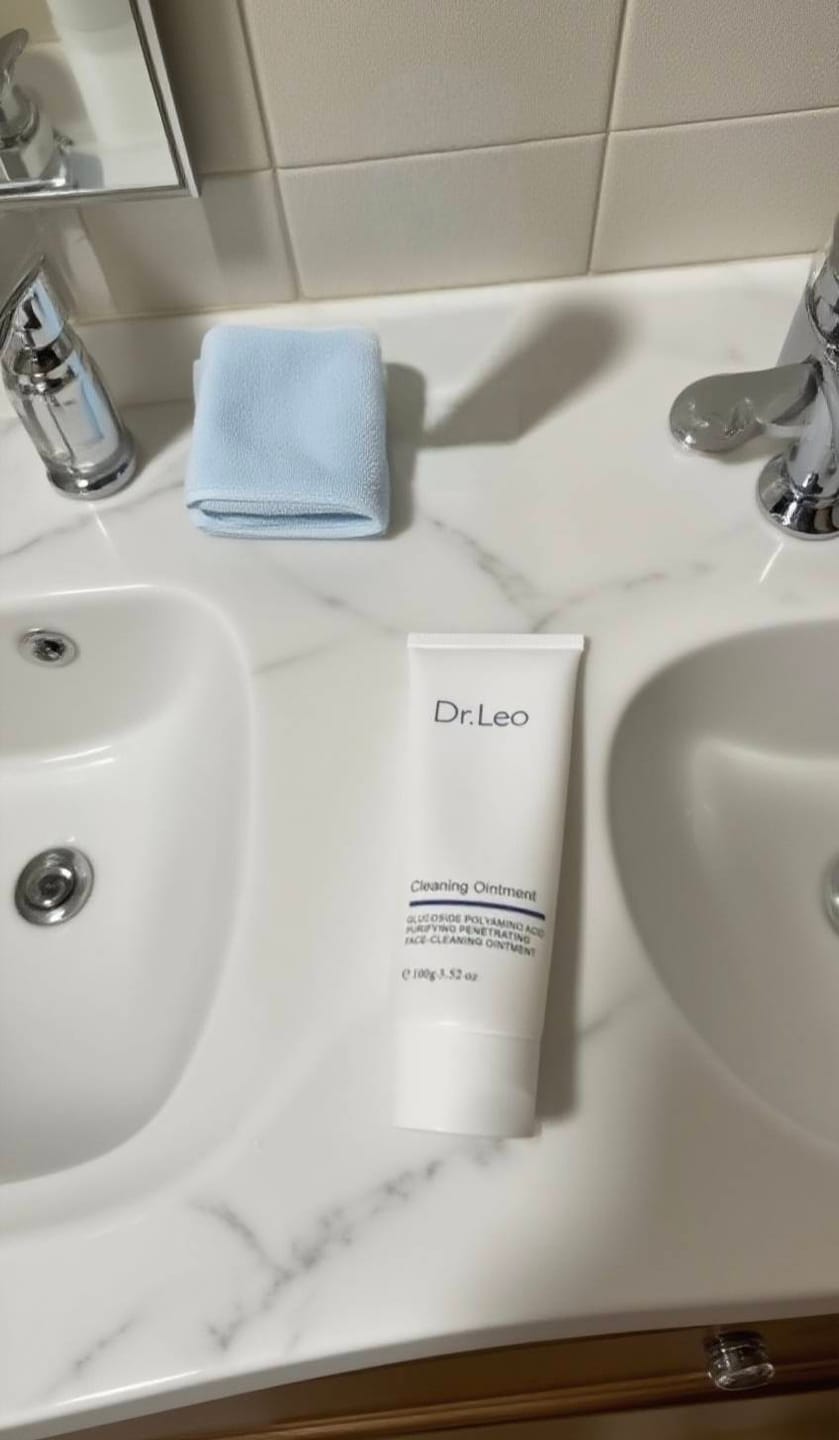 Customer photo review of Polyamino Acid Purifying Facial Cleanser