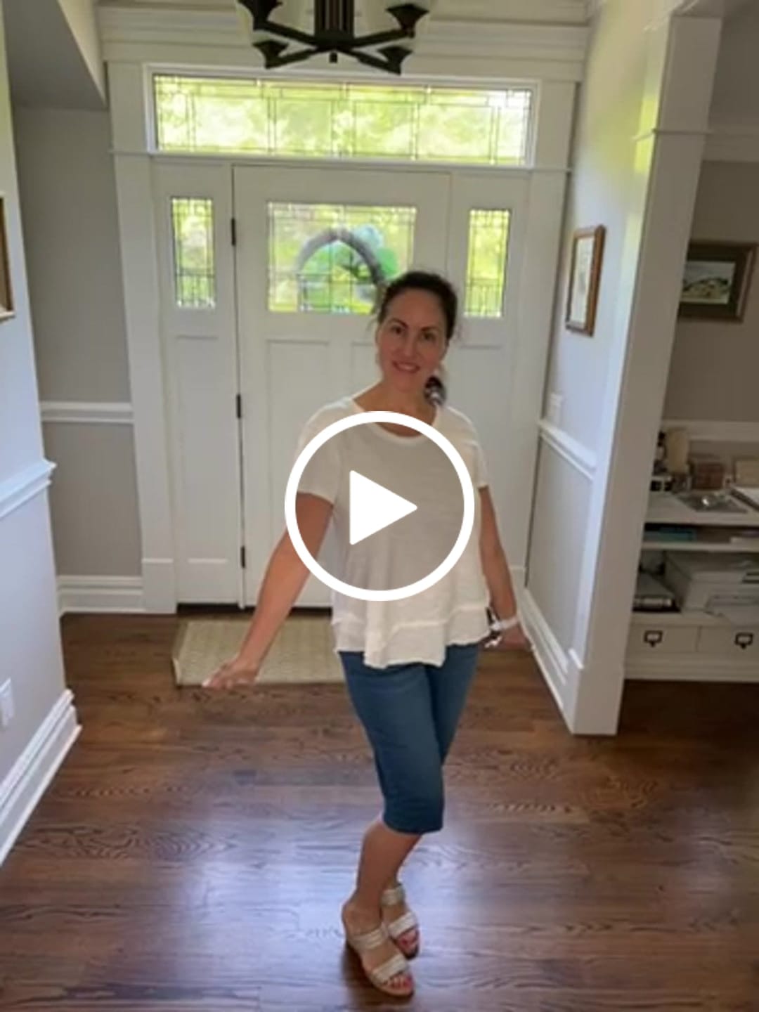 Customer video review of Short Sleeve Mock Layer Tee