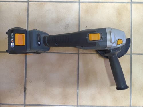 Customer photo review of 18V Cordless Brushless Angle Grinder 125mm