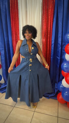Customer photo review of Cut-Out Sleeveless Lapel Denim Dress