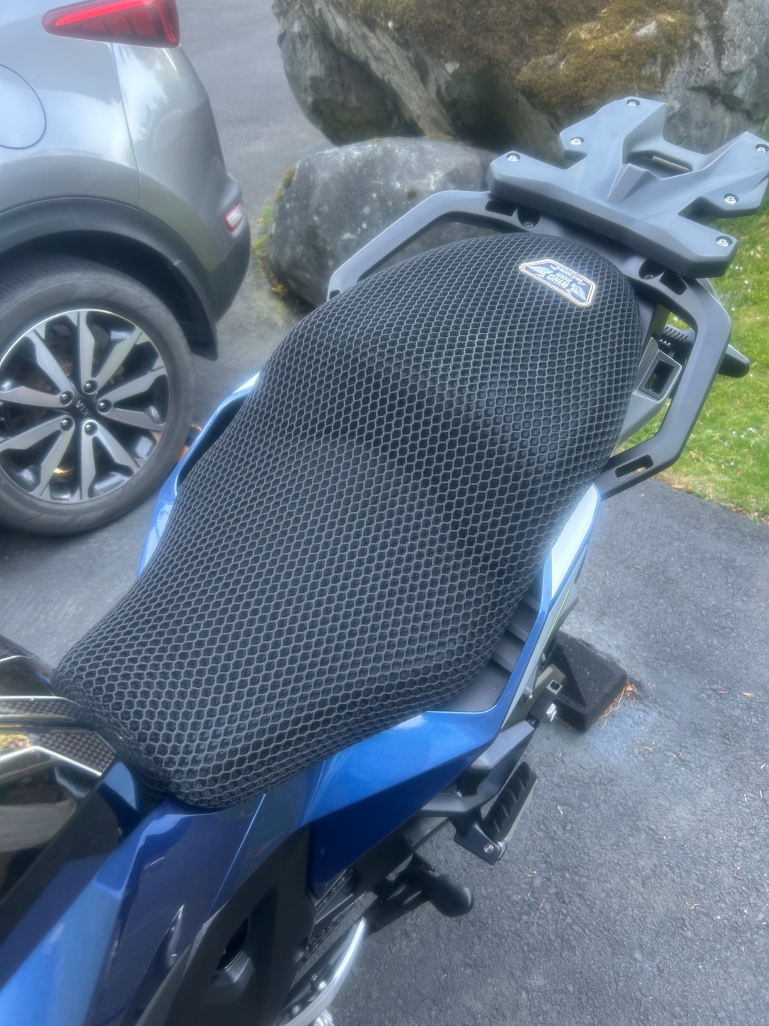 Wind Rider mesh seat cover on a BMW S 1000 XR