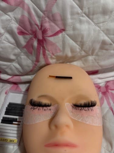 Customer photo review of Cashmere Lashes - 0.03MM
