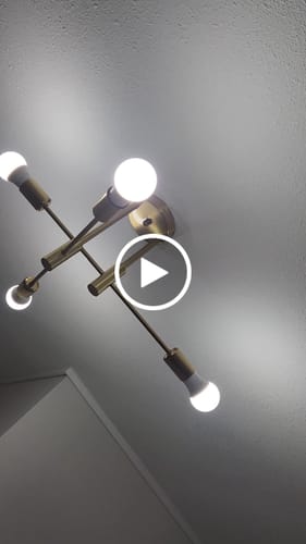 Customer video review of Lampara Techo Modelo LIMBA Color dorado 4 soquetes