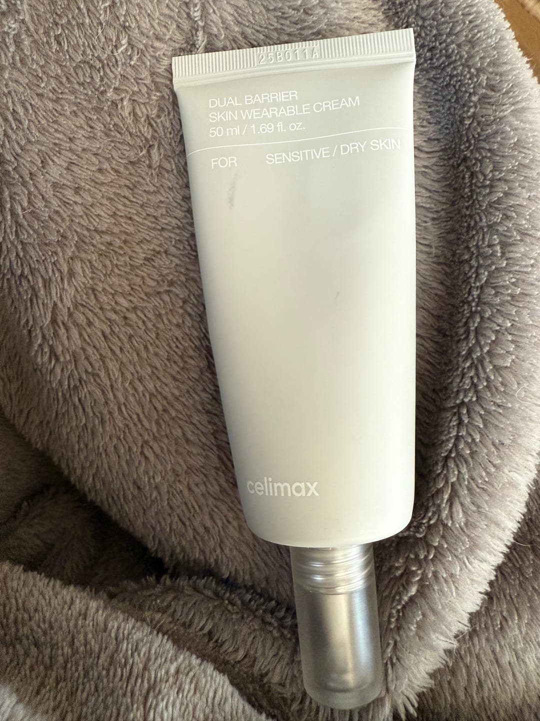 Customer photo review of Aizsargbarjeru nodrošinošs krēms ar keramīdu kompleksu Celimax Dual Barrier Skin Wearable Cream