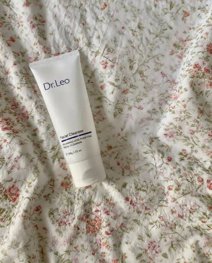Customer photo review of Polyamino Acid Purifying Facial Cleanser