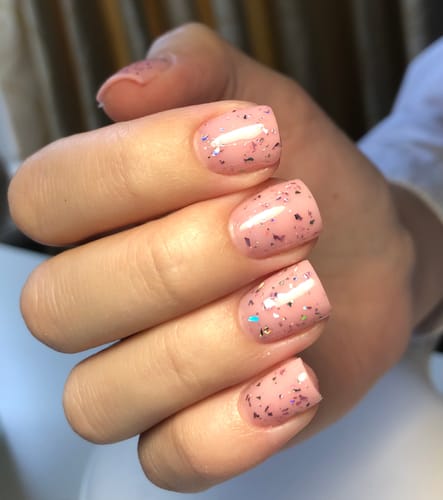 Customer photo review of Gel Polish Rubber Base Coat, Creamy Purple 10 ml
