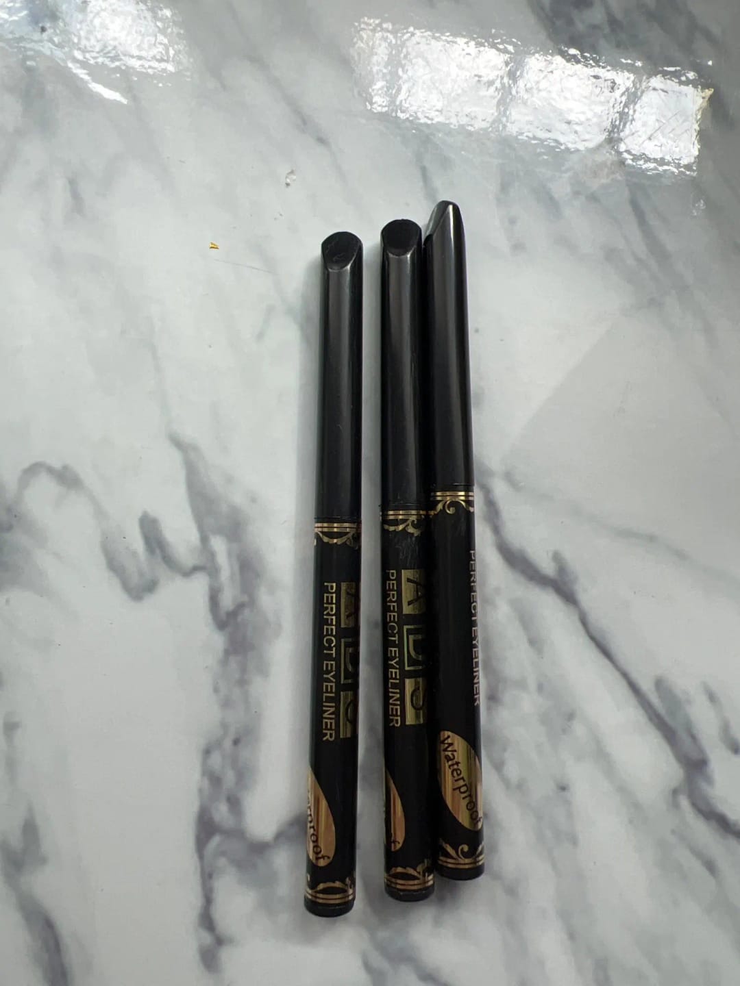 Customer photo review of Waterproof Eyeliner Pencils 3Pc Easy Twist — Black | KIMLUD