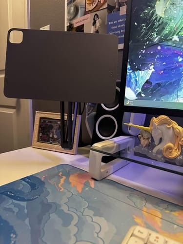 Customer photo review of KUXIU X36 Pro MAX iPad Magnetic Charging Stand Aluminum Alloy Boom Arm Adjustable Tablet Stand
