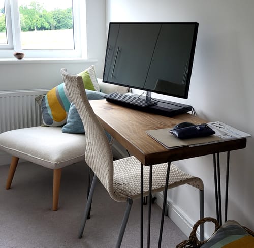 Customer photo review of Minimalist Chunky Rustic Hairpin Desk