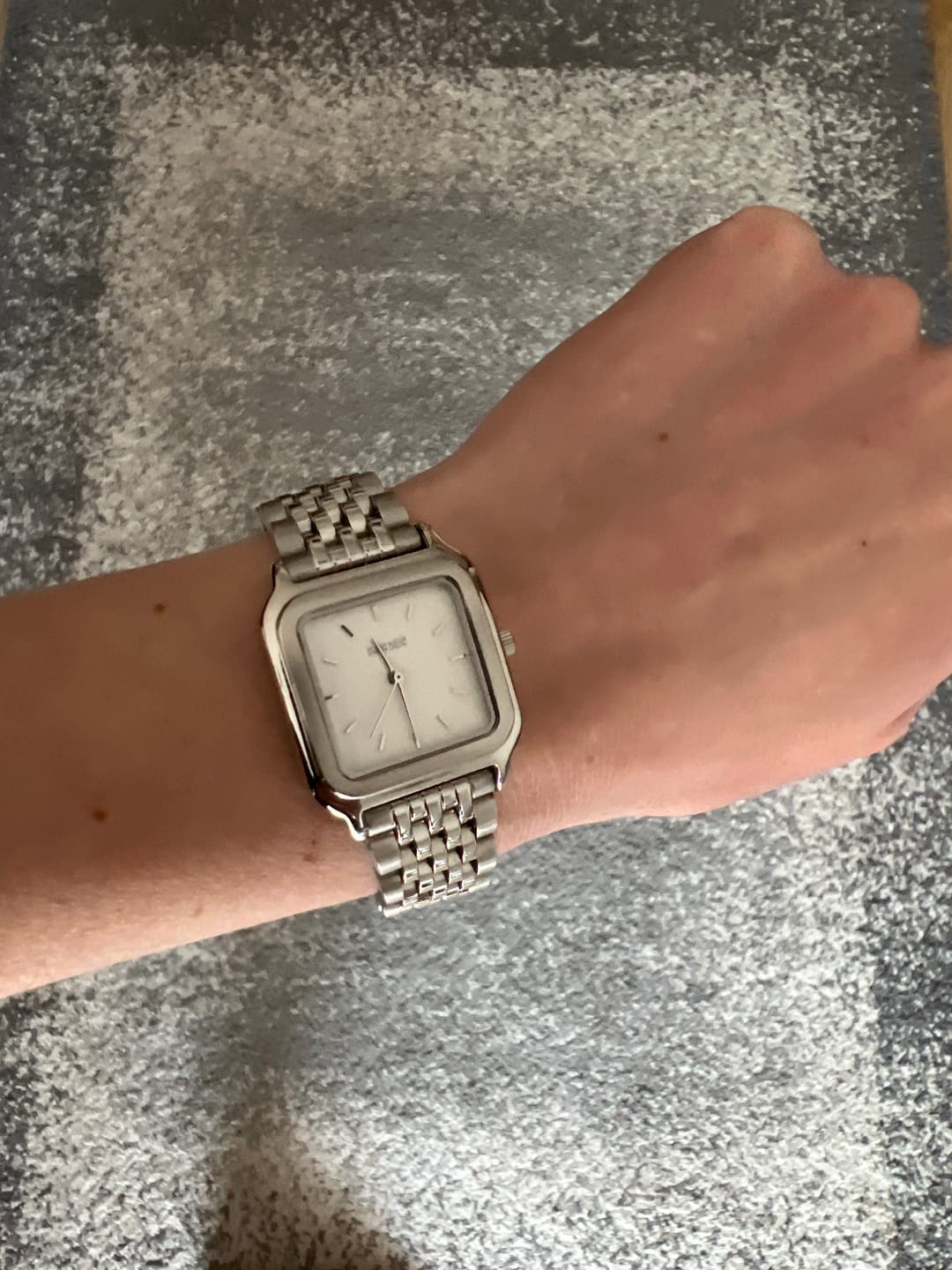 Customer photo review of Macy Silver White