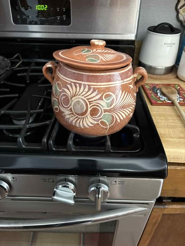 Customer photo review of Mexican Cookware Mexican Clay Pot Olla Libre De Plomo Clay Pottery Mexican Clay Bean Pot