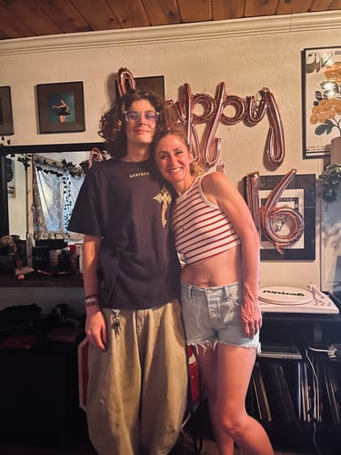 Customer photo review of American Curved Blade Jeans