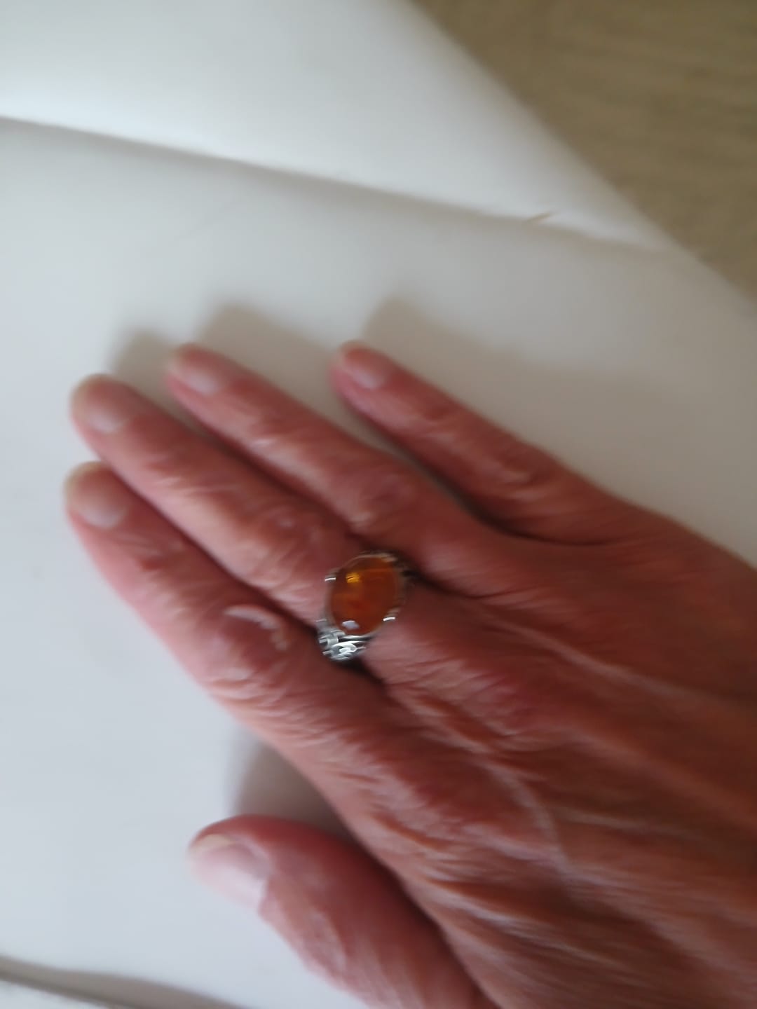 Customer photo review of Bague Ajustable "Éclat Solaire" en Ambre & Argent