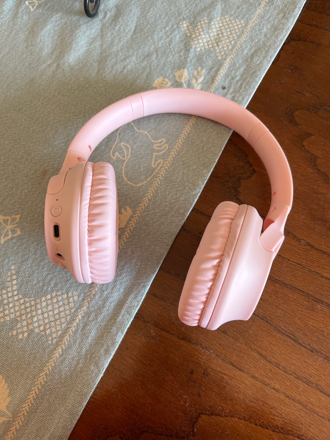 Customer photo review of Audífonos Blik Soul250 Rosado