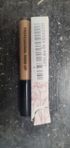 Customer photo review of Matte Liquid Concealer High Coverage — Beige | KIMLUD