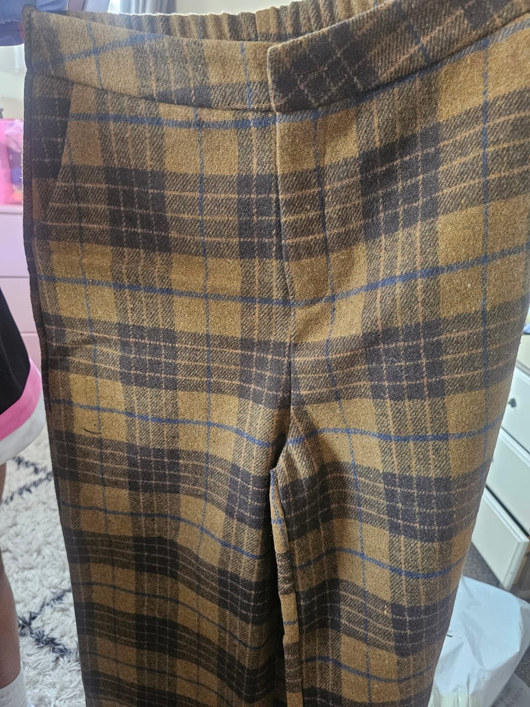 Customer photo review of High Waisted Loose Plaid Split-Joint Pants Trousers