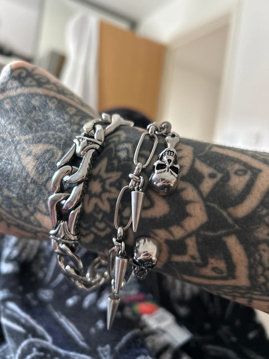 Customer photo review of SKULLED.
