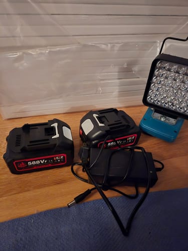 Customer photo review of ONEVAN 18-21V 588VF Rechargeable Lithium-Ion Battery 22900mAh