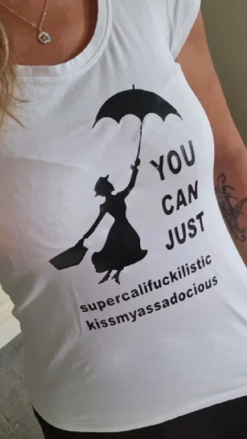 Customer photo review of You Can Just – Kissmyassadocious - Damen Shirt