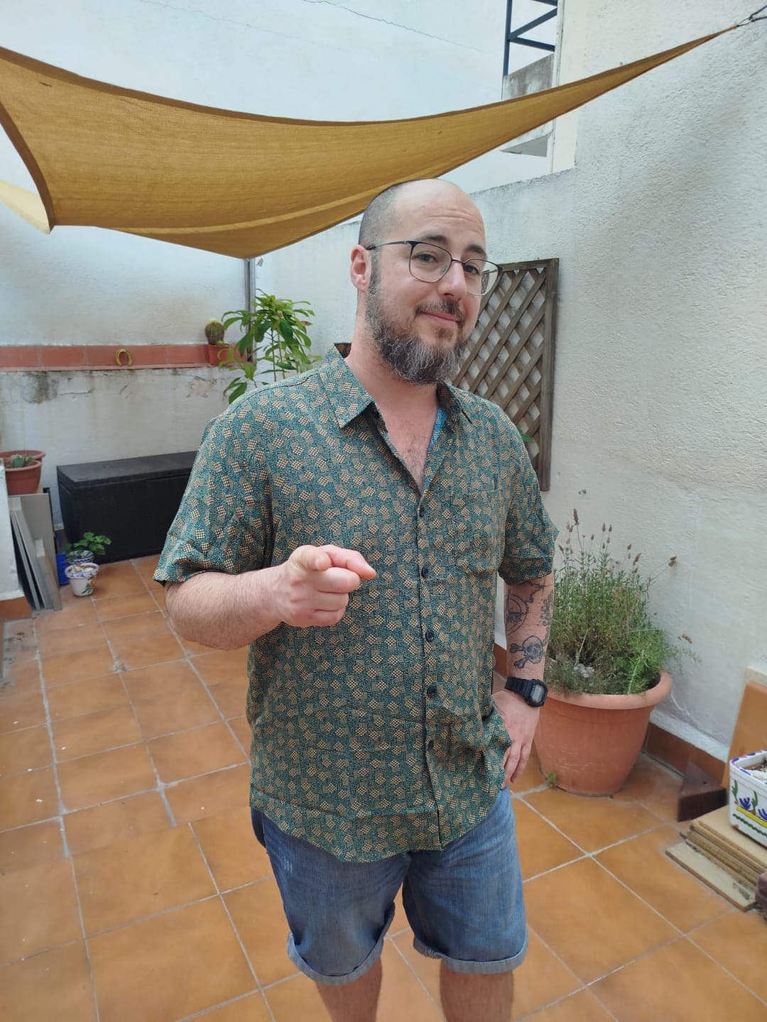 Customer photo review of Chemise à manches courtes et poche verte à imprimé géométrique rétro pour homme