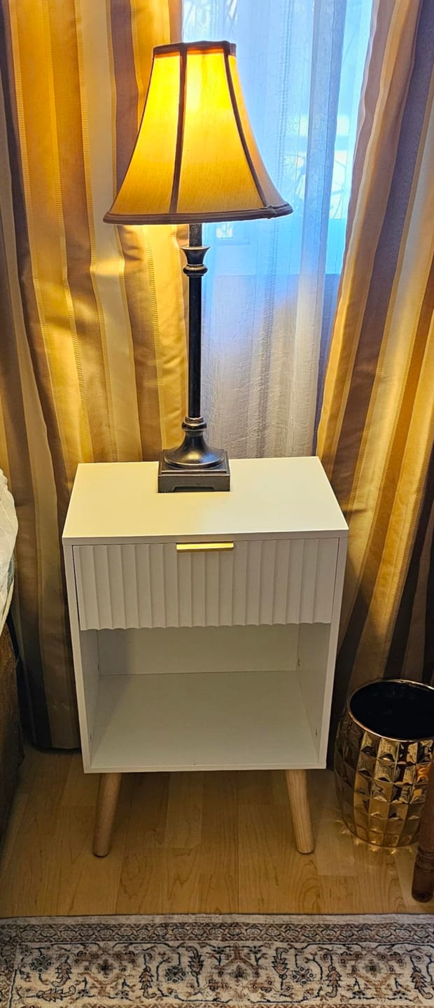 Customer photo review of Mid Century Modern Nightstand, Wood Bedside Table with Drawer and Opening Storage, End Table Living Room Fluted Night Stand with Solid Wood Legs for Bedroom