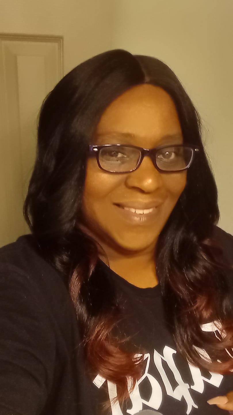 Customer photo review of Shake N Go Equal 5" Lace Part Wig - VALENTINO