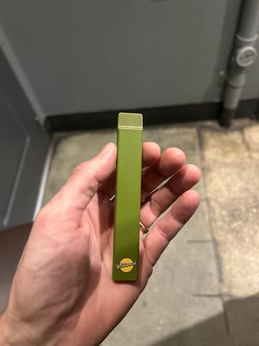 Customer photo review of THCa Liquid Diamond Live Resin 2.0g Disposable