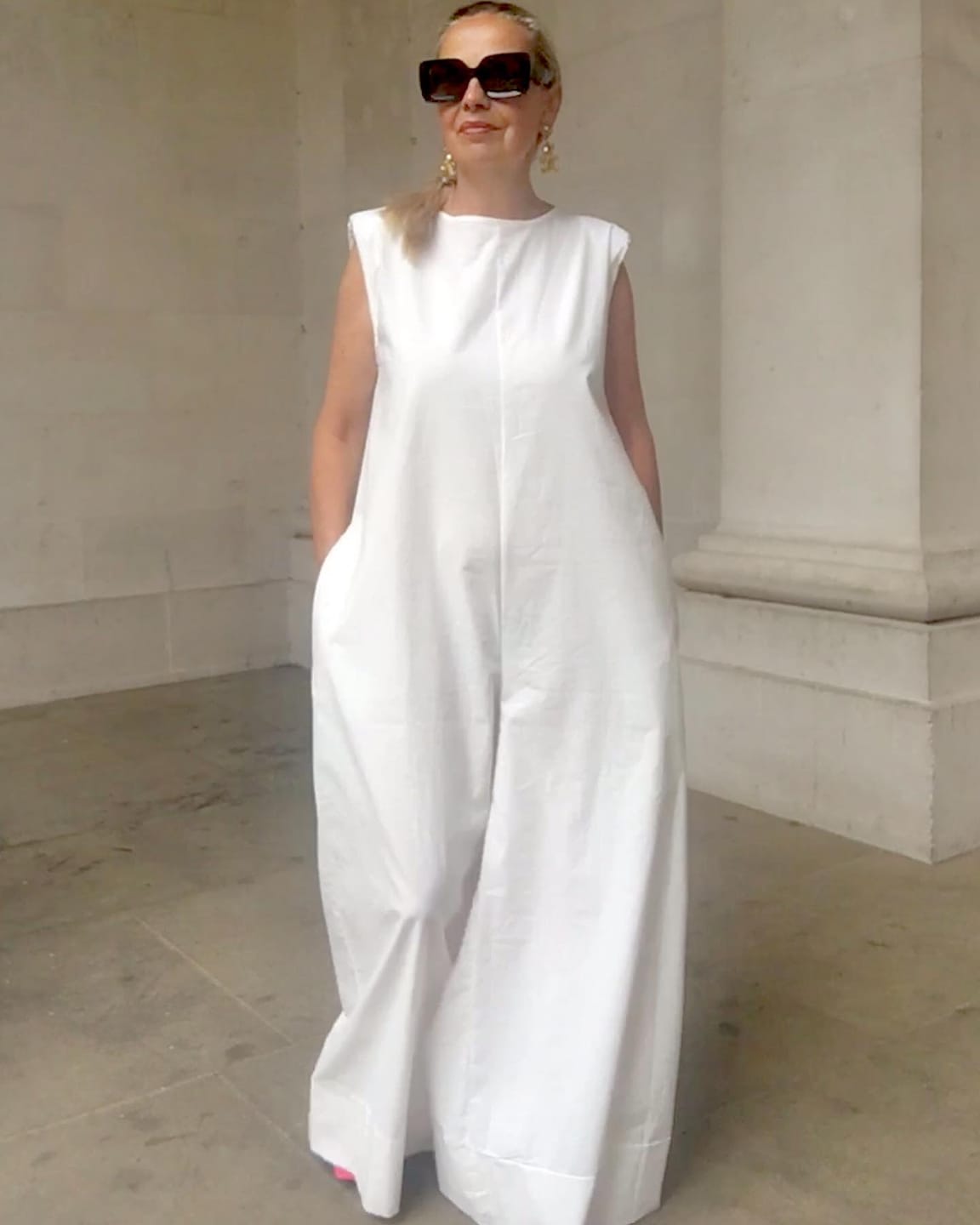 Customer photo review of Sleeveless Wide Leg Shoulder Pad Solid Color Jumpsuits