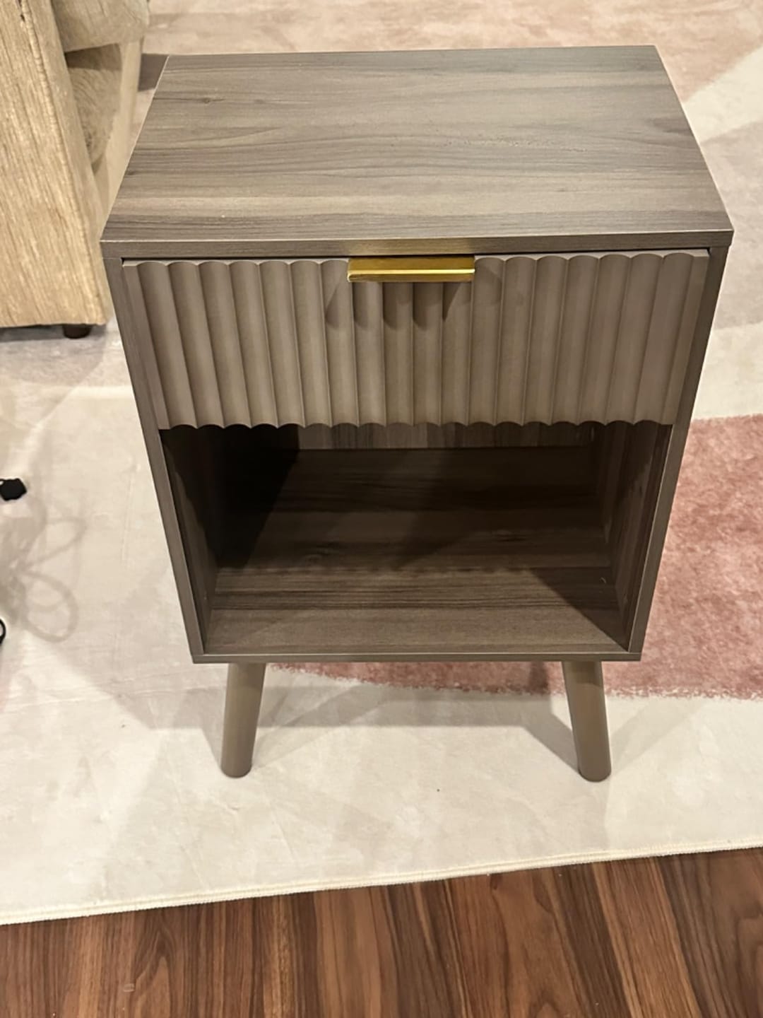 Customer photo review of Mid Century Modern Nightstand, Wood Bedside Table with Drawer and Opening Storage, End Table Living Room Fluted Night Stand with Solid Wood Legs for Bedroom