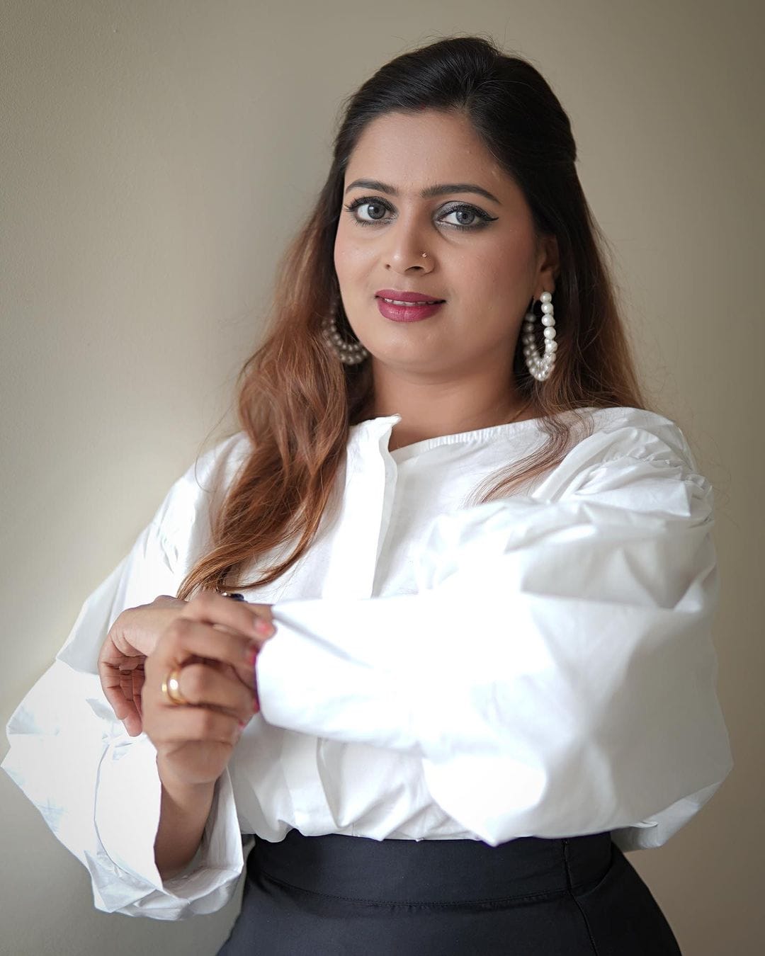 Customer photo review of Puff Sleeves Buttoned Solid Color Blouses&Shirts Tops