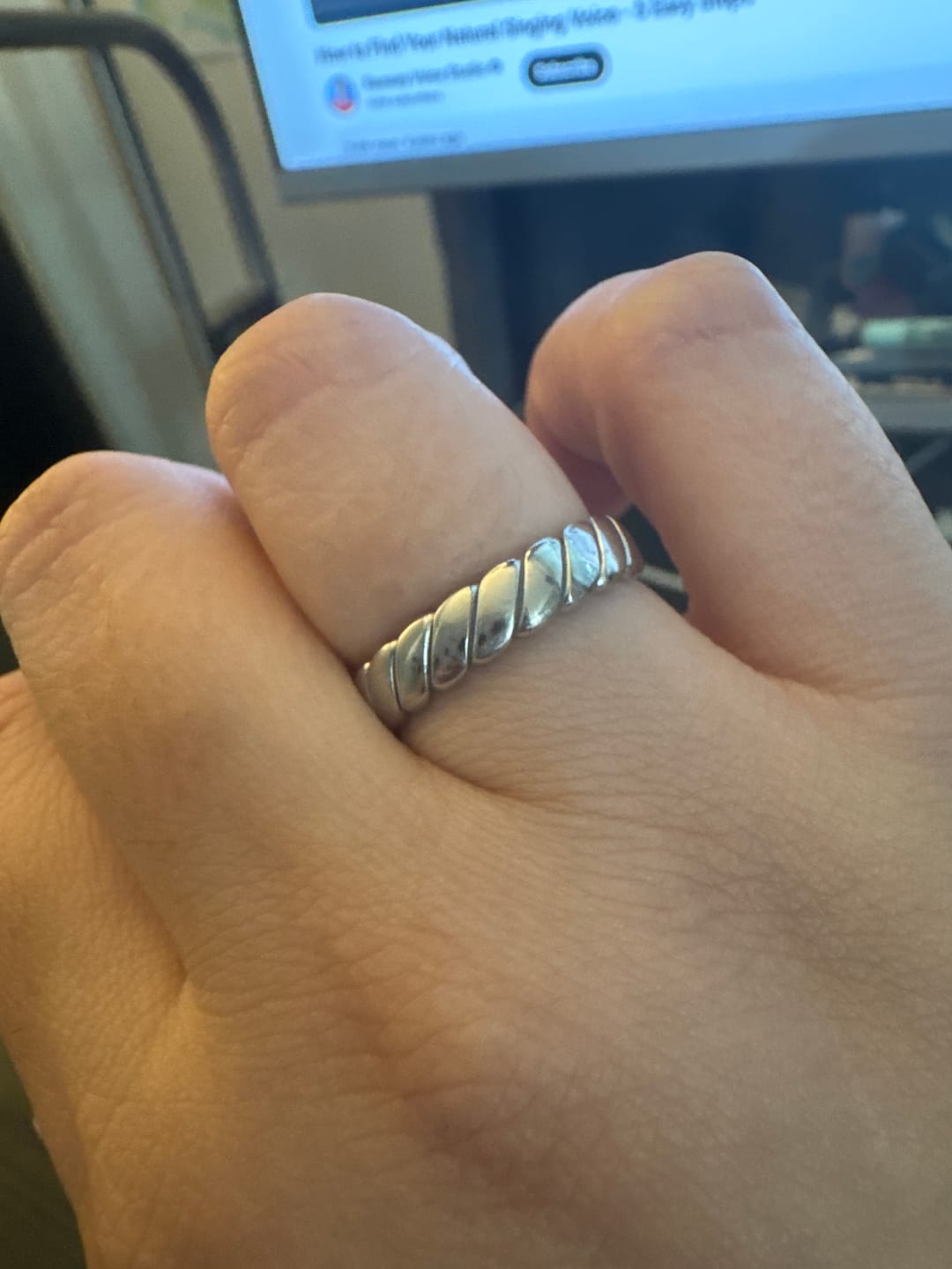Customer photo review of Calira Twisted Infinity Silver Ring