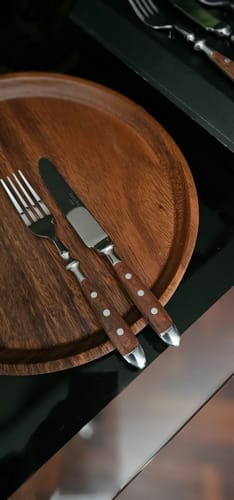 Customer photo review of Set De Cubiertos Mediterranean Sakura Wood Acero Inoxidable De 24 Piezas