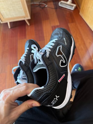 Customer photo review of Zapatilla Joma Top Flex 2121 Negra Turf (Pasto Sintetico)