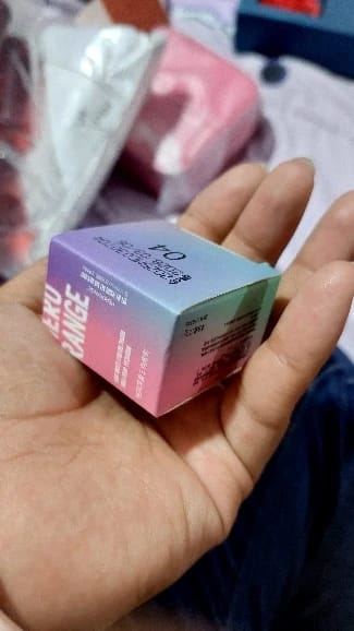 Customer photo review of Matte Tri-Color Eye Shadow Palette — Champagne | KIMLUD