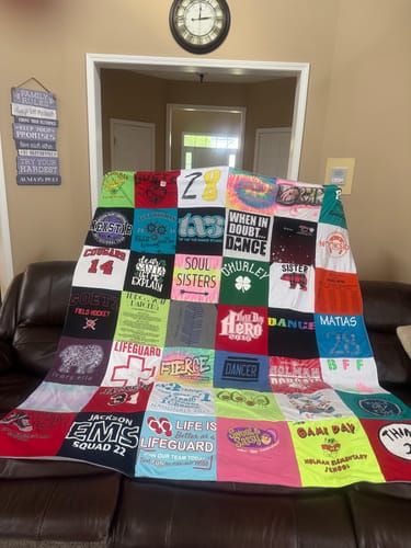 Customer photo review of Project Repat T-Shirt Quilt