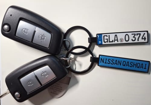 Customer photo review of Kennzeichen Schlüsselanhänger Mini Nummernschild Metall