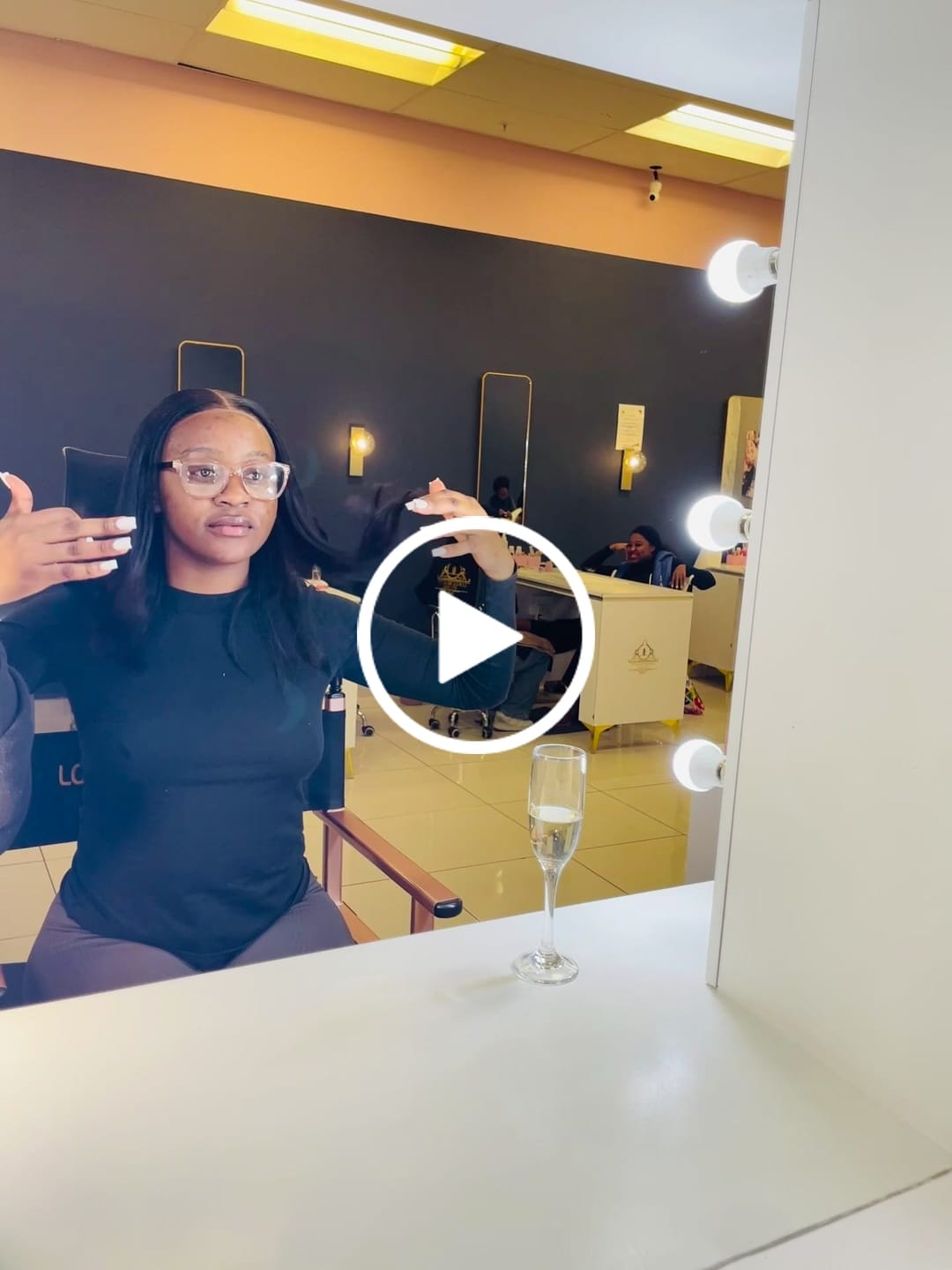 Customer video review of Wear And Go Pre-Bleached Double Drawn Bob With 7 X 5 Closure