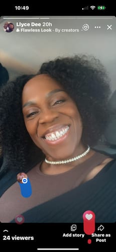 Customer photo review of CurlyMe Pre-bleached Knots Wear Go Glueless Wig Pre-cut 6x4 HD Lace Kinky Curly Human Hair