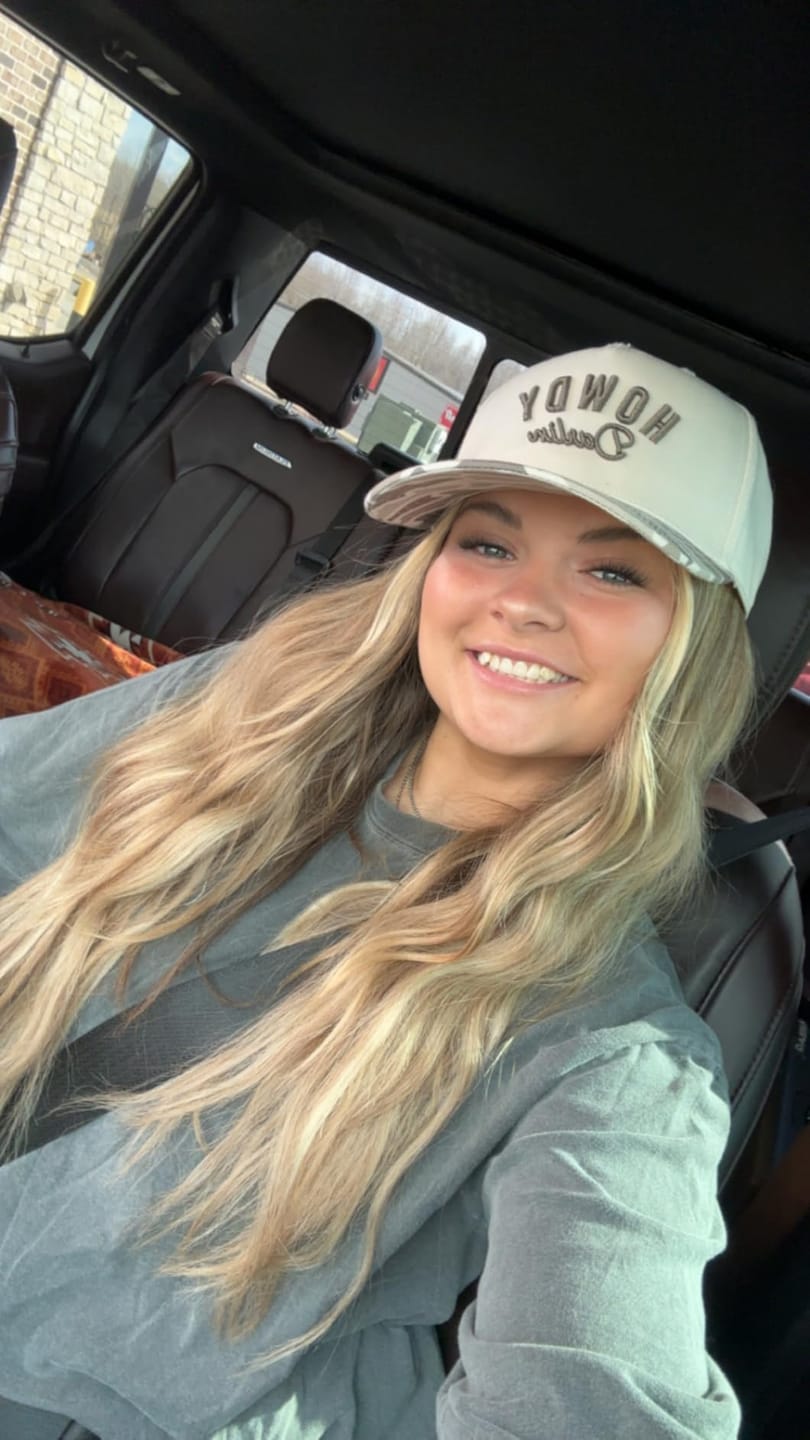 Customer photo review of Virgin Hair Weft Extension Invisible Hole PU Flat Weft Double Drawn with Light Pink Blonde #18/613