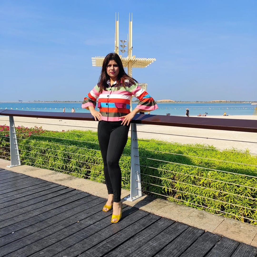 Customer photo review of Flared Sleeves Multi-Colored Striped Lapel Jackets Outerwear